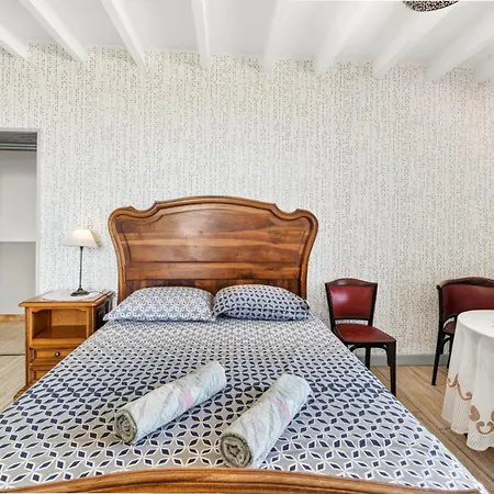 D'hotes Des 17 Clochers - Saint-Verand (Rhone)